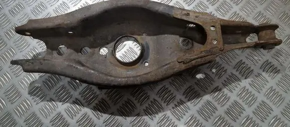 Toyota Avensis T270 Rear upper control arm/wishbone
