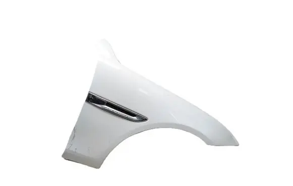 Jaguar XE Fender 