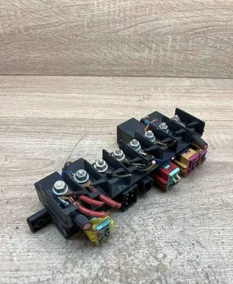 Audi A4 S4 B5 8D Fuse module 4A0941822 896046