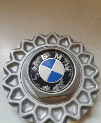 BMW 5 E34 Original wheel cap 36131179828 6124700