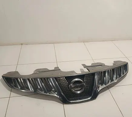 Nissan Murano Z51 Front bumper upper radiator grill 62310