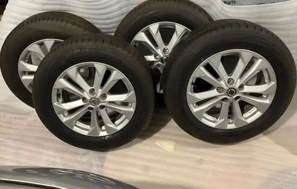 Nissan X-Trail T32 R17 alloy rim N557018