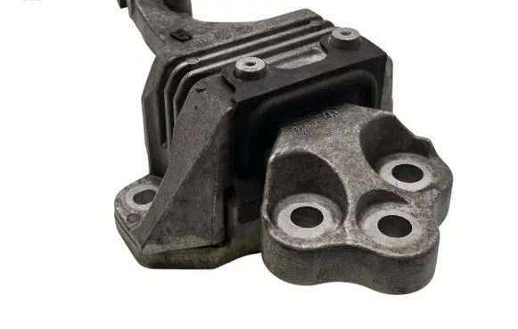 Jeep Cherokee Gearbox mount P68418876AB 68418876AB