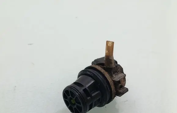 Toyota RAV 4 (XA30) Windscreen/windshield washer pump 8533060160