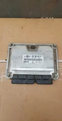 Volkswagen Golf IV Engine control unit/module 038906019AT 0281010974