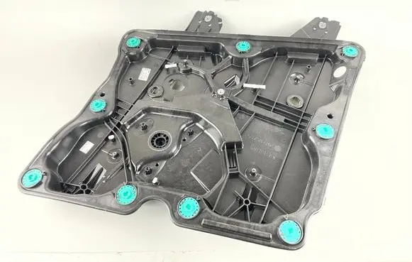 Volkswagen Golf VIII Front window lifting mechanism without motor 5H0837402J