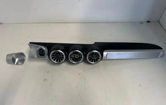 Mercedes-Benz EQB Dash center air vent grill A2476805902 X247KSHFE