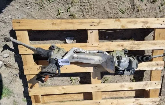 Ford Focus Steering rack CV6C3D070