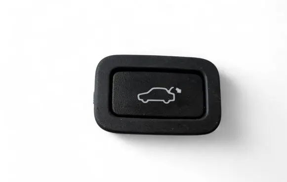 Land Rover Range Rover Evoque L538 Tailgate/boot open switch button 31412055AA02