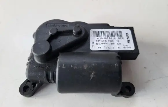 Skoda Superb B8 (3V) A/C air flow flap actuator/motor 5Q0907511A