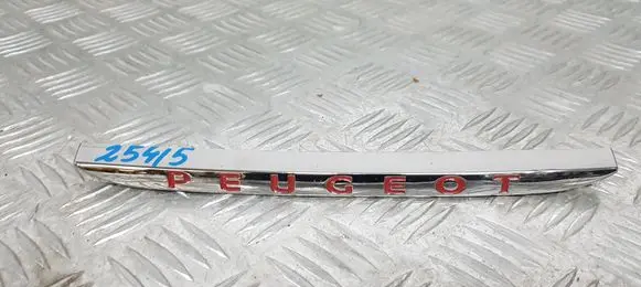 Peugeot 208 I Rear bumper trim bar molding 9810517577