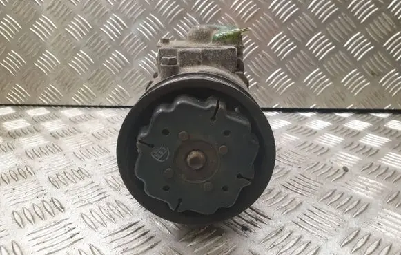 Skoda Fabia Mk1 (6Y) Air conditioning (A/C) compressor (pump) 6Q0820803D