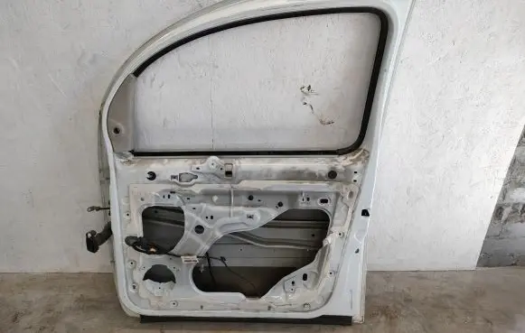 Renault Kangoo II Front door