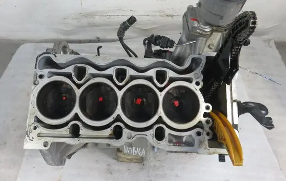 BMW 1 E81 E87 Engine block N43B16A