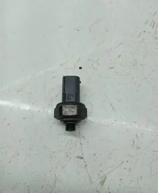 BMW 7 F01 F02 F03 F04 Air conditioning (A/C) pressure sensor 9141958