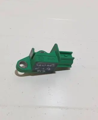 Volkswagen Golf V Airbag deployment crash/impact sensor 1K0909606C 5WK43544