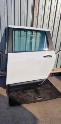 Dacia Lodgy Rear door 