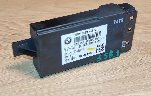 BMW 3 F30 F35 F31 Seat control module 9216468 61359216468