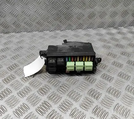 Mini Cooper Countryman R60 Fuse module 9240943