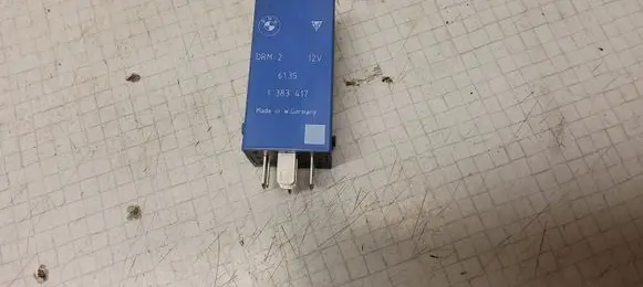 BMW 5 E39 Other relay 61351383417