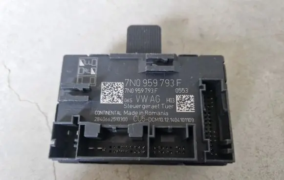 Skoda Yeti (5L) Door control unit/module 7N0959793F