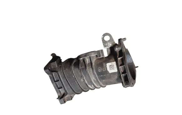 Audi Q7 4L Air intake duct part 059145762