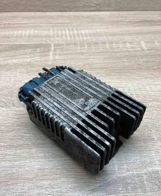 Mercedes-Benz E W210 Coolant fan relay A0225456232
