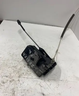 Opel Zafira A Front door lock 24444015