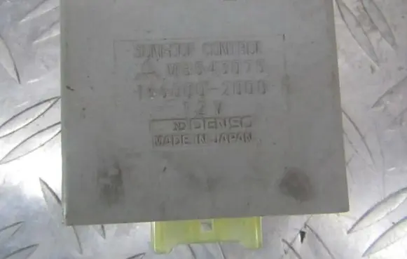 Mitsubishi Space Runner Other control units/modules mb543075 166000-2000