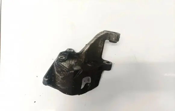 Volkswagen PASSAT B3 Engine mounting bracket 028145523b