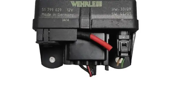 Mercedes-Benz Sprinter W906 Glow plug pre-heat relay 51799029