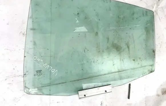 Volvo S60 Rear door window glass