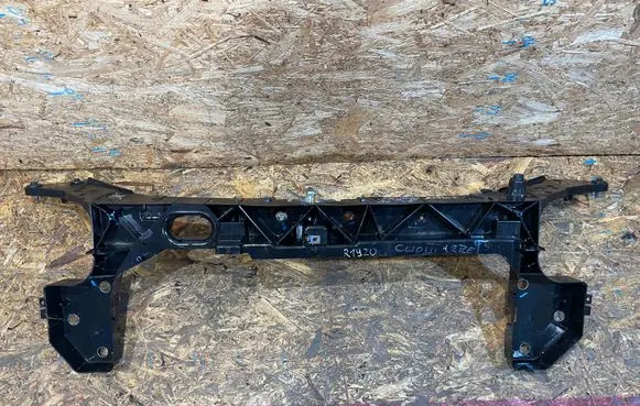 Renault Clio III Radiator support slam panel 8200290143 R1920-Z