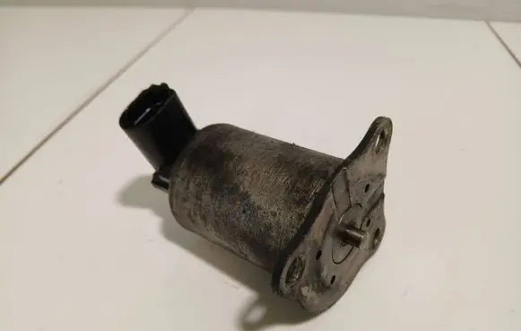 Volvo S40, V40 EGR valve 8200542997 7700107471 72281854
