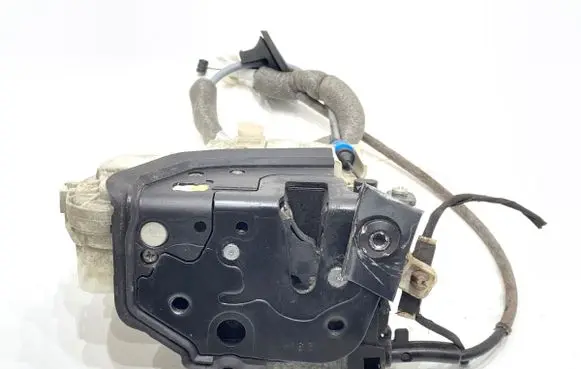 Audi A3 S3 8V Front door lock 8X1837015B