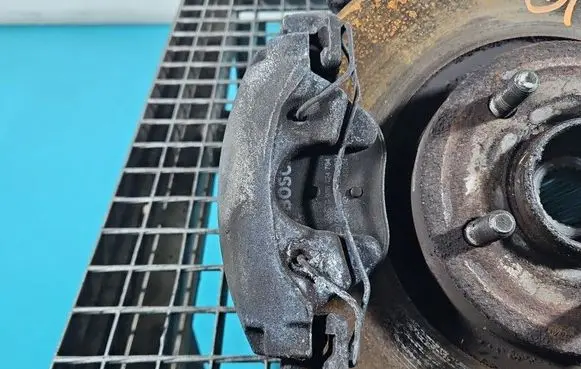 Ford Kuga II Front brake caliper IMPRK1516949