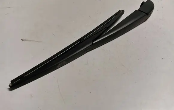 Dodge Durango Rear wiper blade 