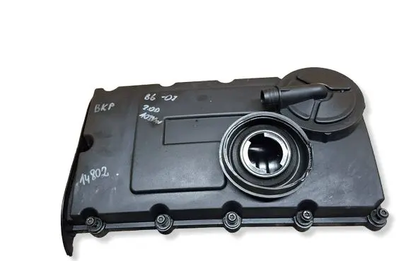 Volkswagen PASSAT B6 Rocker cam cover 03G103475