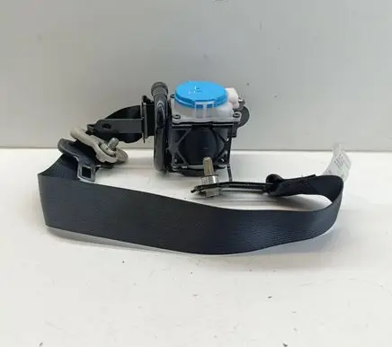Mazda 3 III Front seatbelt 0589P1000146