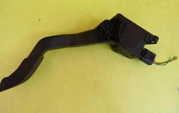 Citroen C4 I Accelerator throttle pedal 0280755041