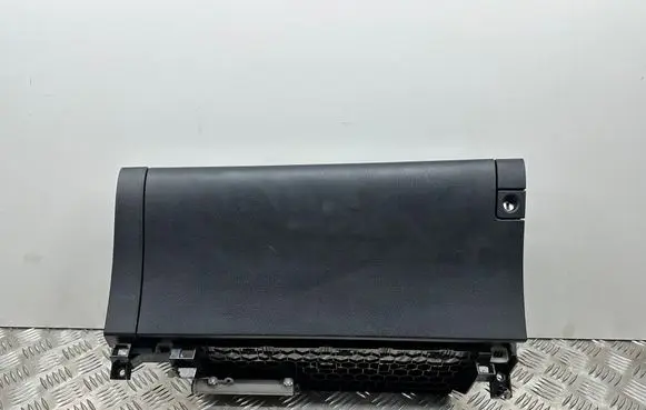 Lexus CT 200H Glove box 5543376020