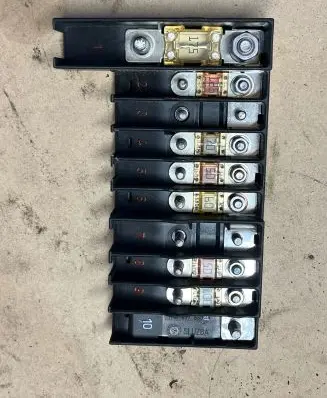 Volkswagen Transporter - Caravelle T5 Fuse module 7H6970187FD