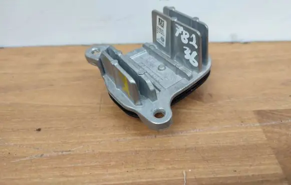 Volkswagen Golf VIII Headlight ballast module Xenon 5H0998478