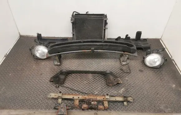 Nissan Juke I F15 Front piece kit 
