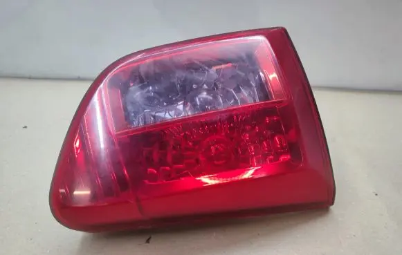 Peugeot 4007 Tailgate rear/tail lights 1146379
