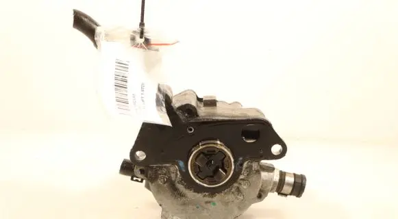 Skoda Octavia Mk2 (1Z) Vacuum pump 038145209
