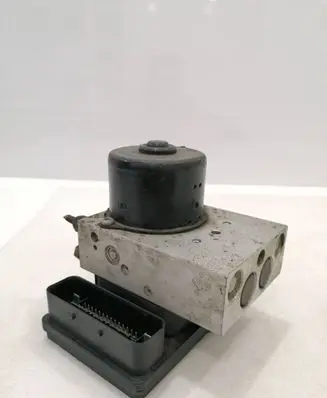 Volvo XC90 ABS Pump 30793447 00401398E0 10092504163