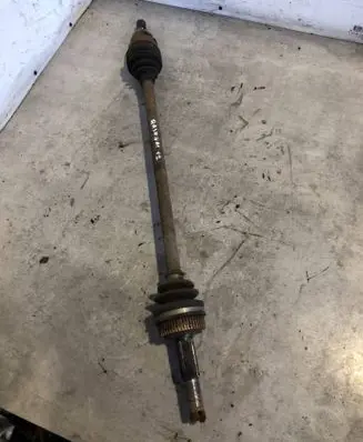 Nissan Qashqai+2 Rear driveshaft