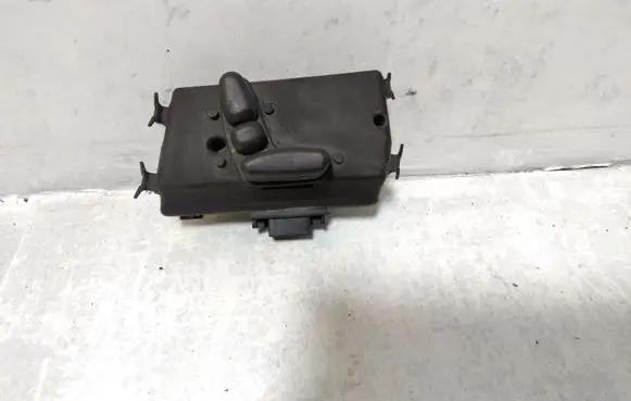 Chrysler Pacifica Seat control switch 1AK87TRMAA