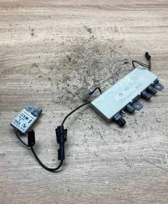 BMW 5 E39 Antenna control unit 8378090 8375224